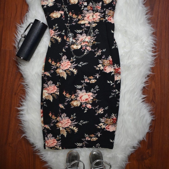 Black with peach floral dress - Picture 16 of 16